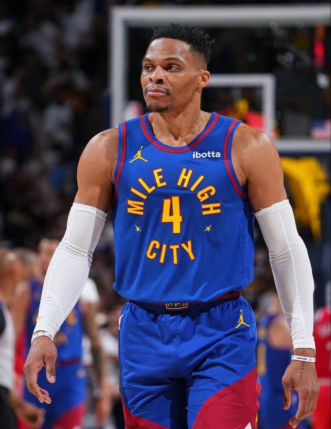 关于今夜体能课后，多特蒙德止住颓势备战NBA常规赛，信心回归，更衣室氛围转暖的信息